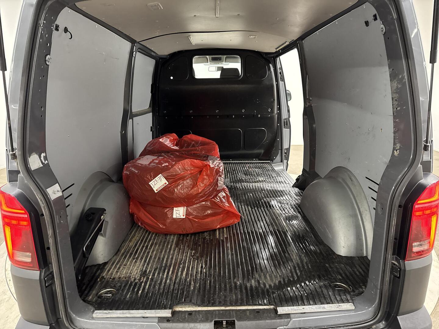 VOLKSWAGEN Transporter 2021