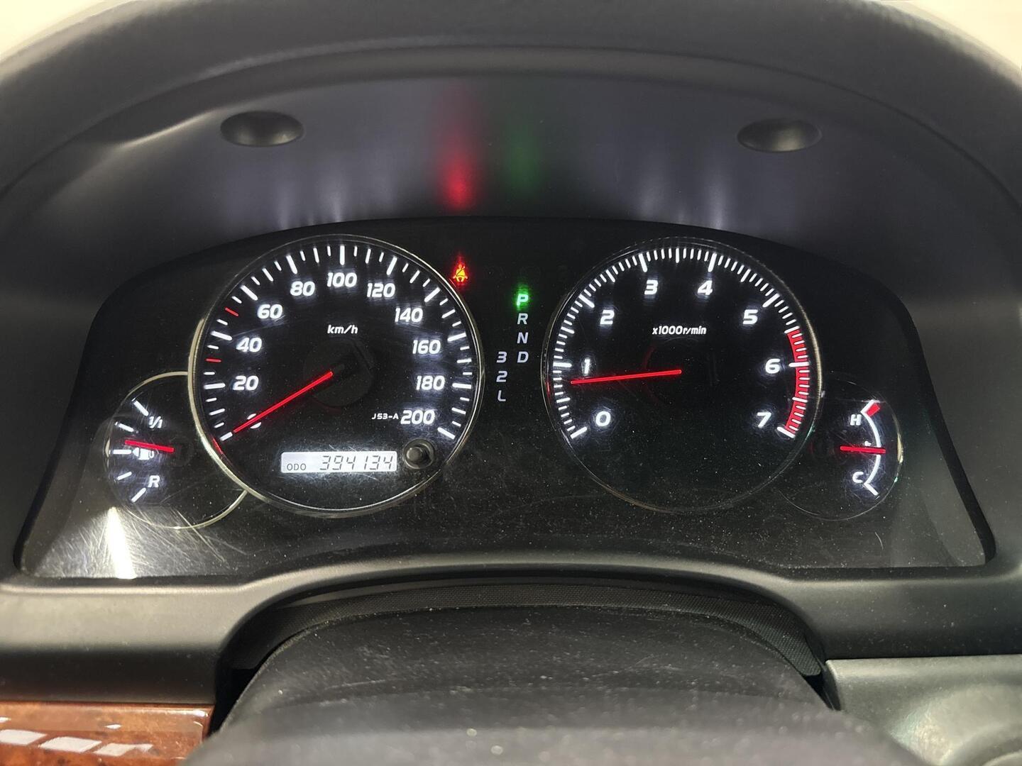 TOYOTA Land Cruiser 2004