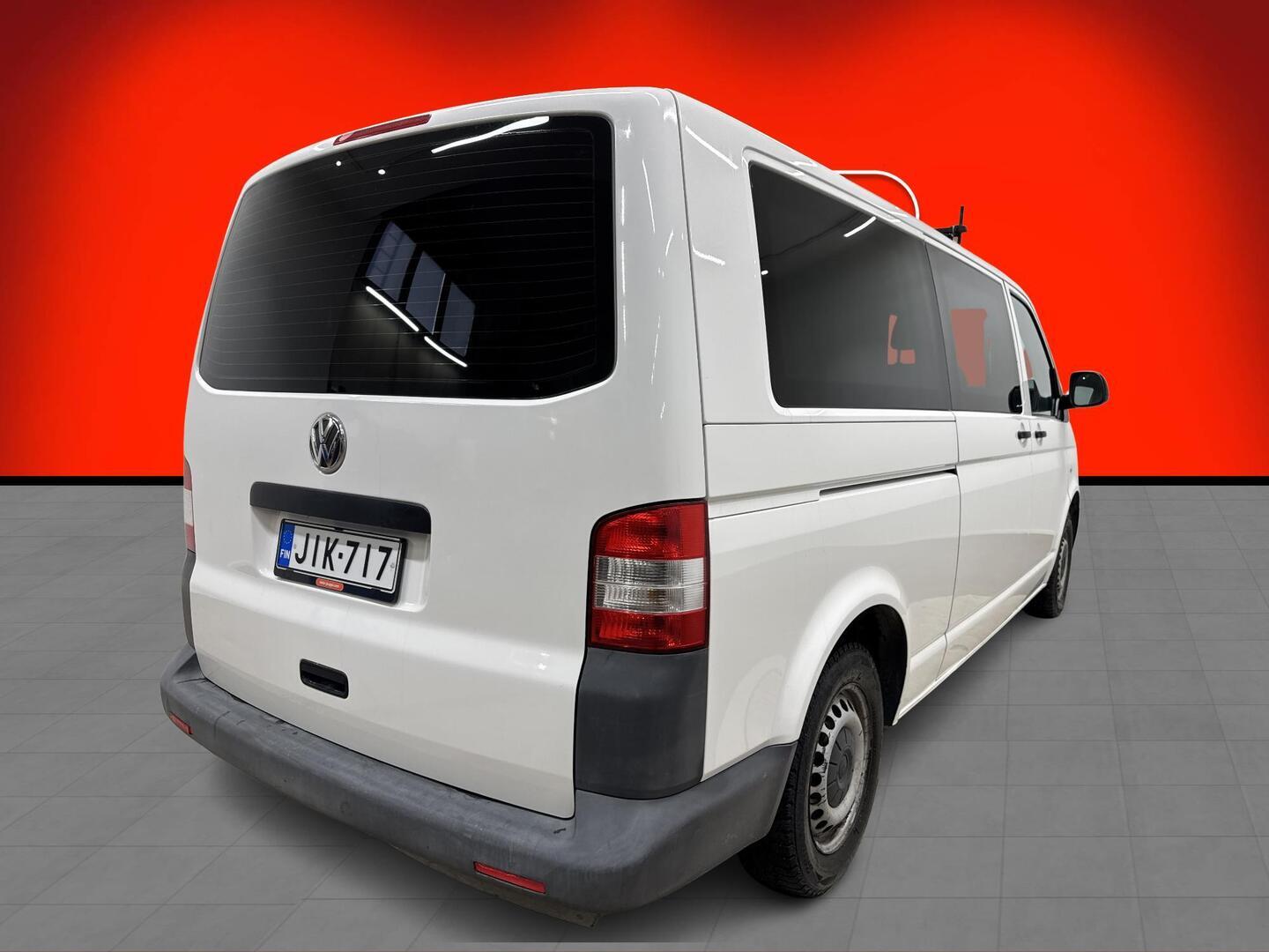 VOLKSWAGEN Transporter 2011