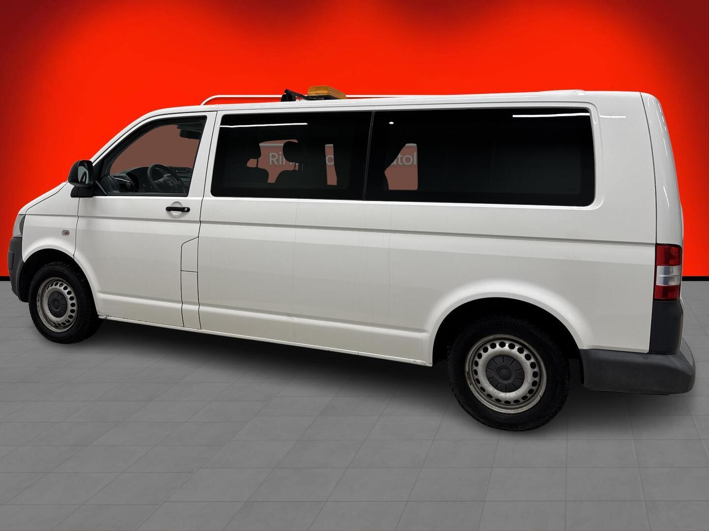 VOLKSWAGEN Transporter 2011