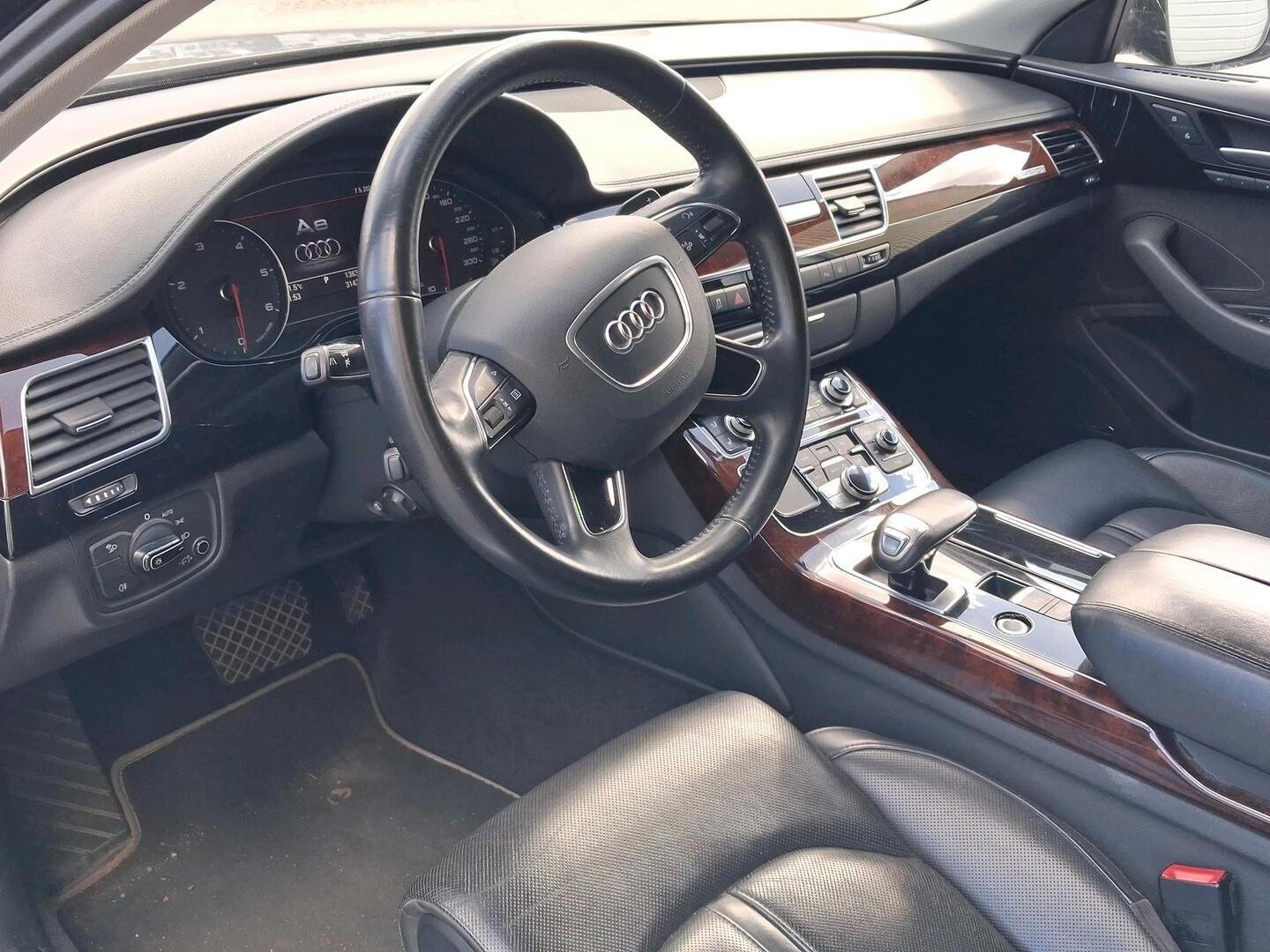 AUDI A8 2013