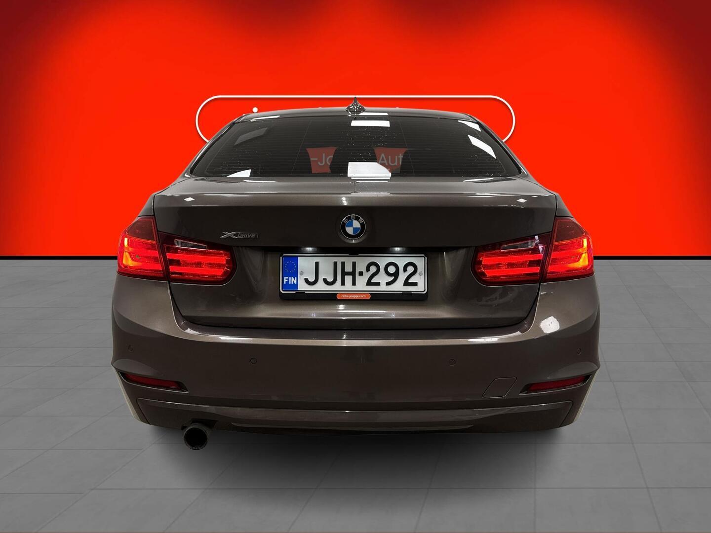 BMW 320 2014