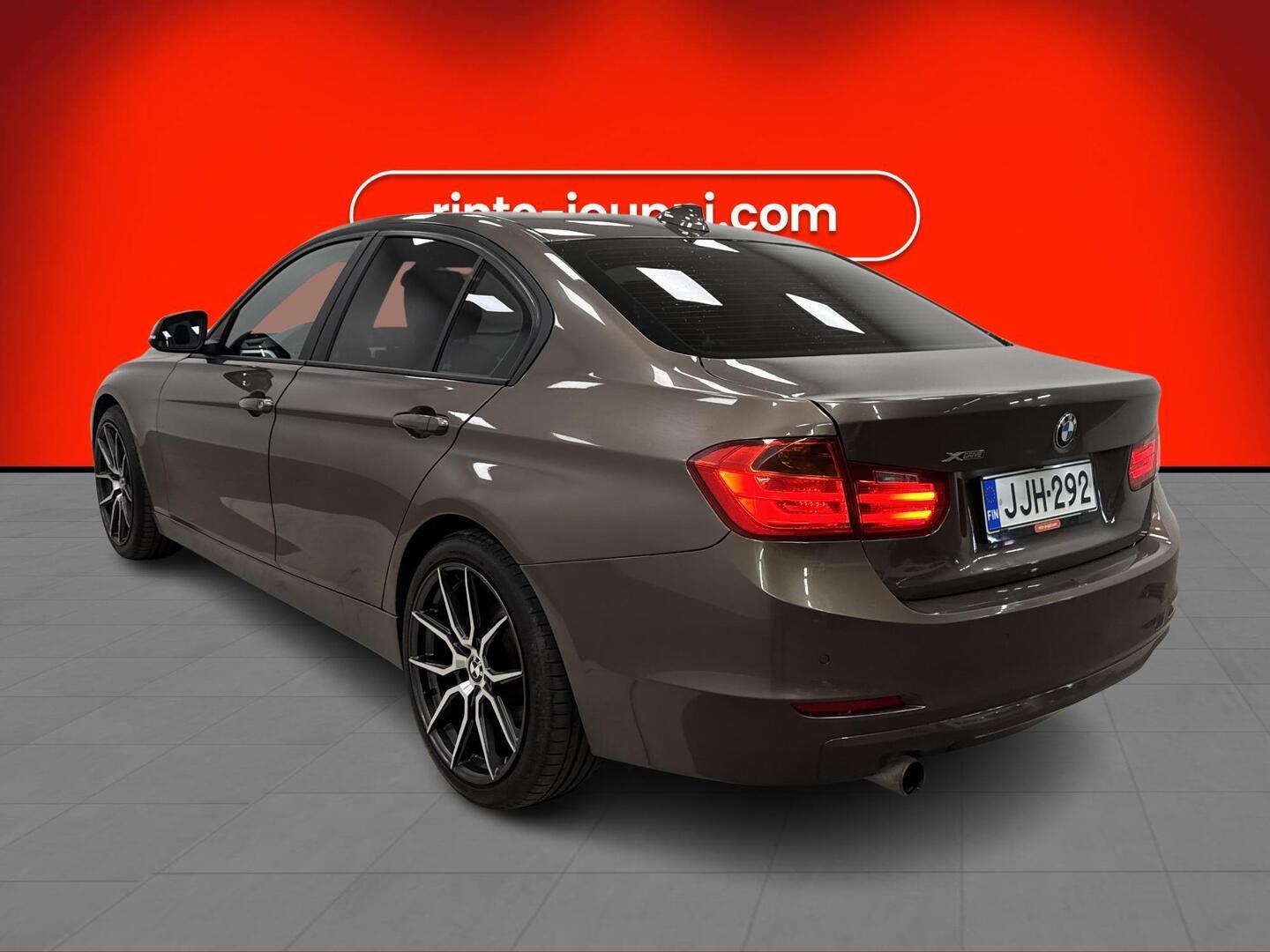 BMW 320 2014