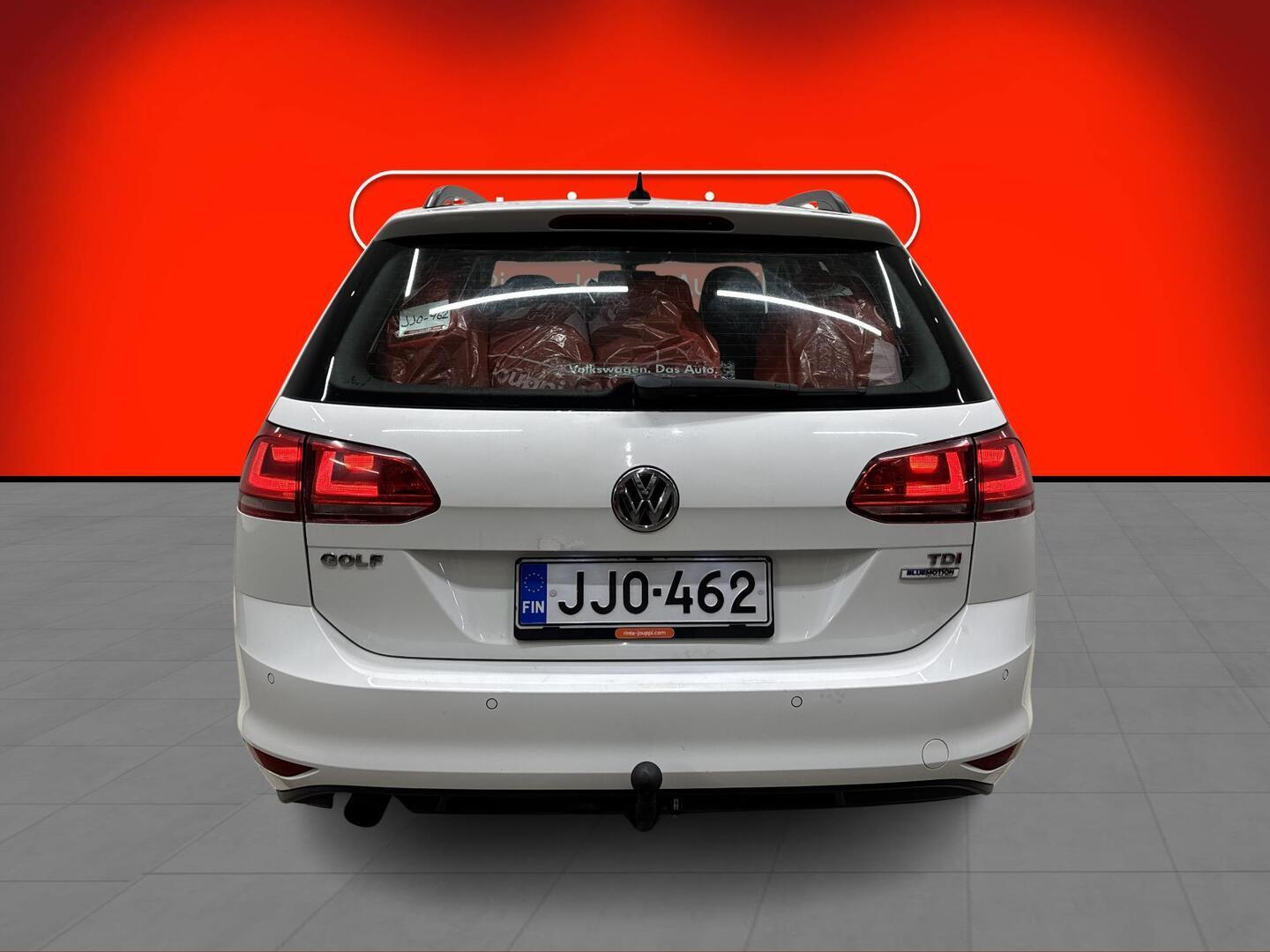 VOLKSWAGEN Golf 2015