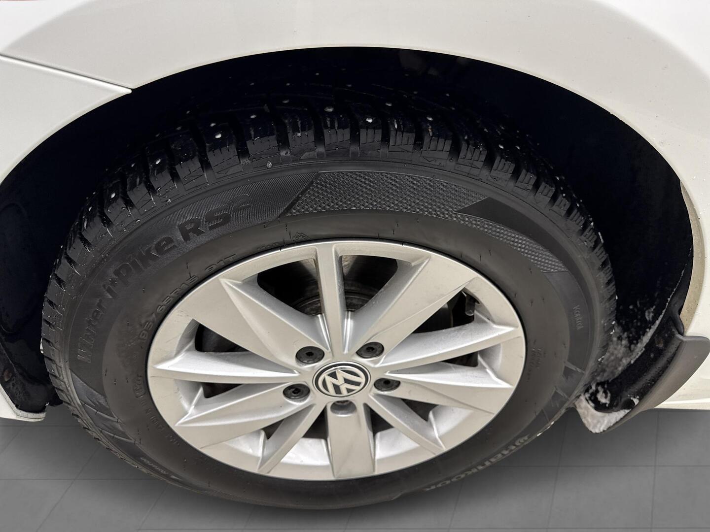 VOLKSWAGEN Golf 2015