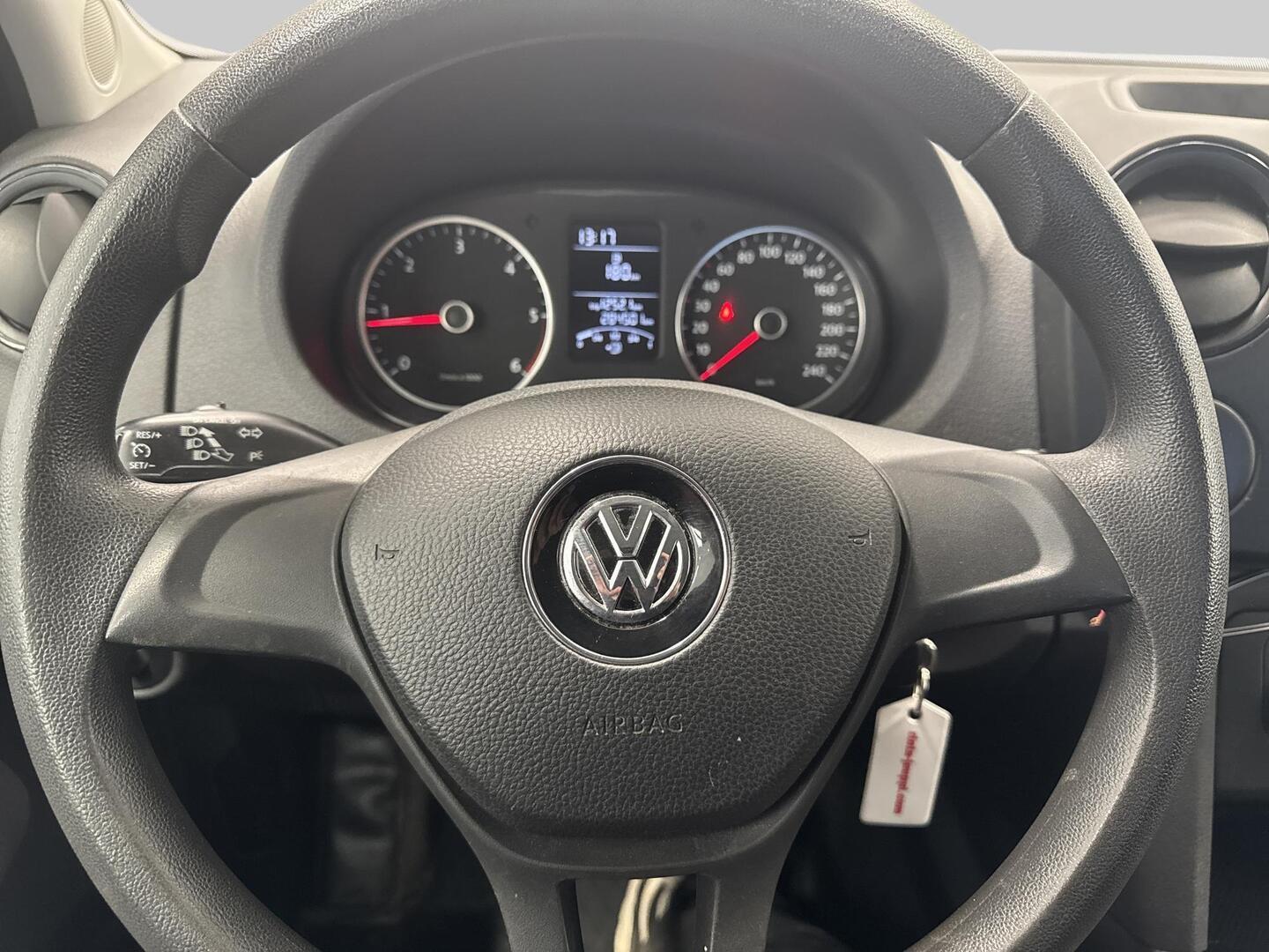 VOLKSWAGEN Amarok 2015