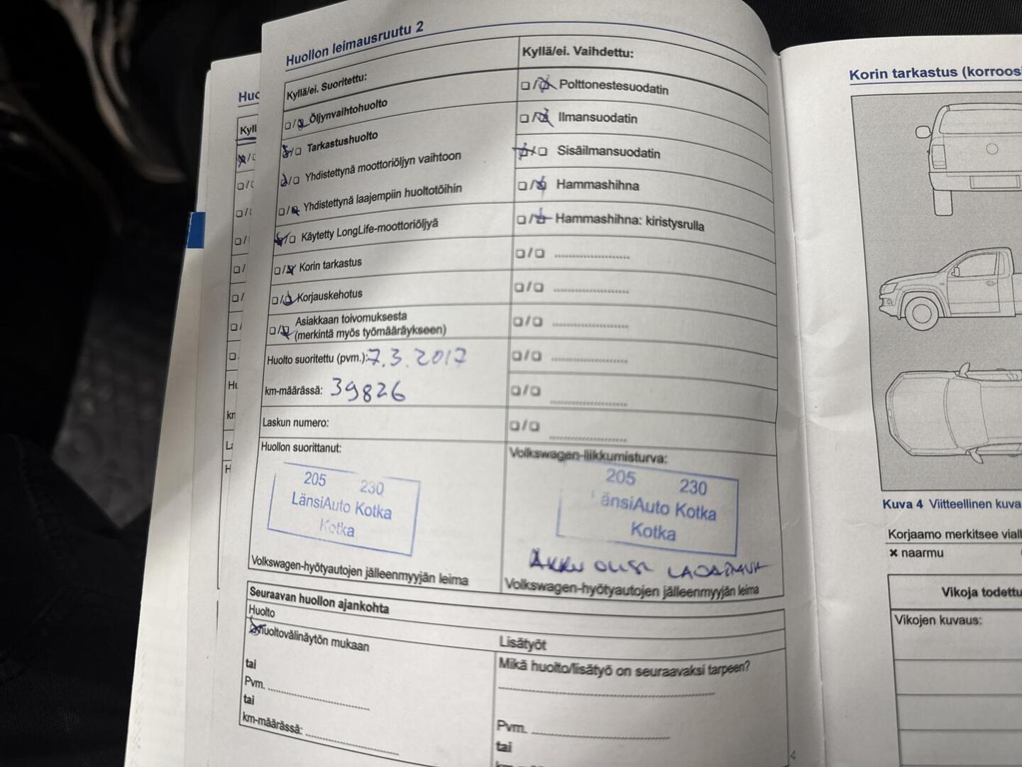 VOLKSWAGEN Amarok 2015