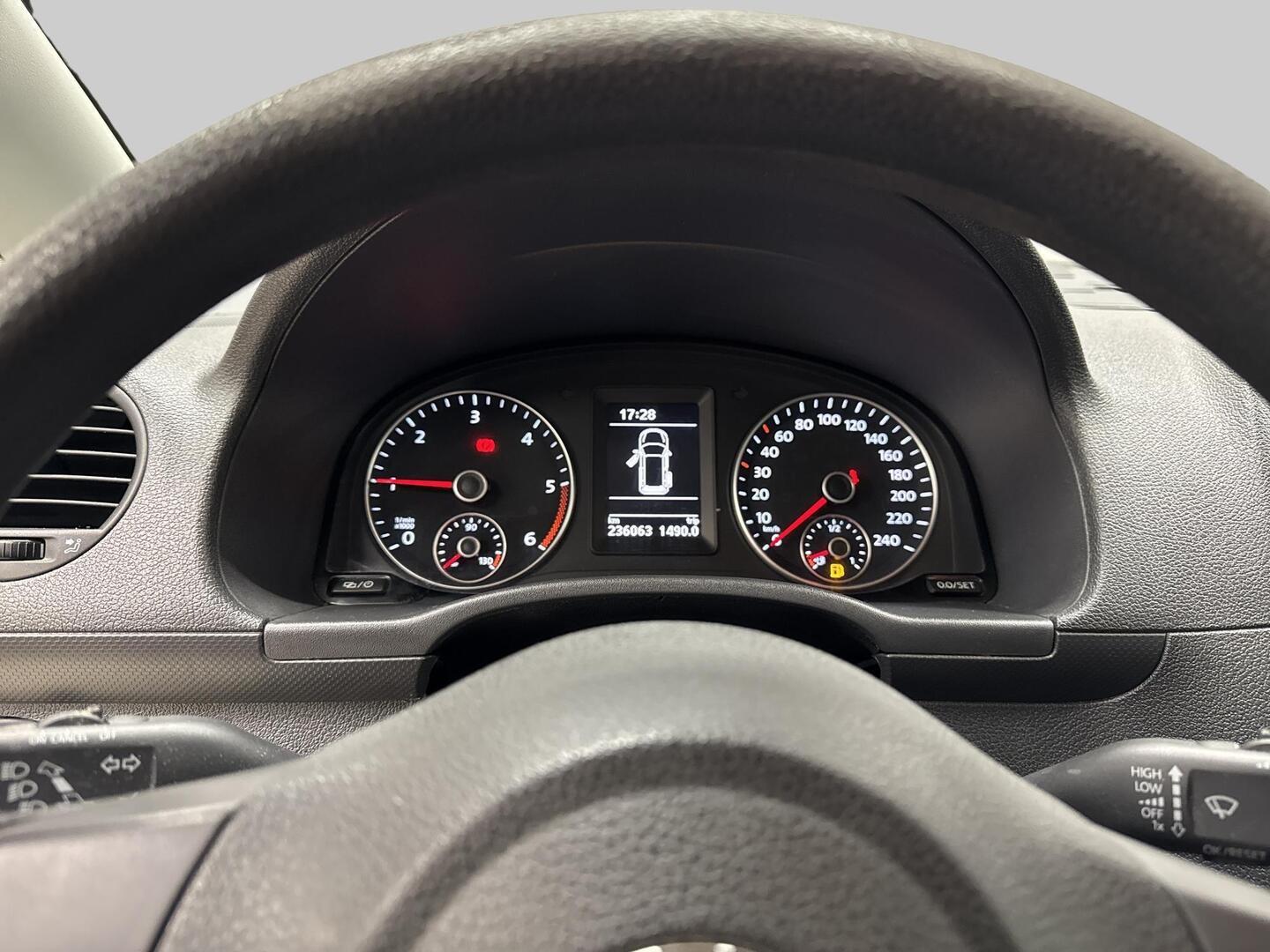 VOLKSWAGEN Caddy 2015