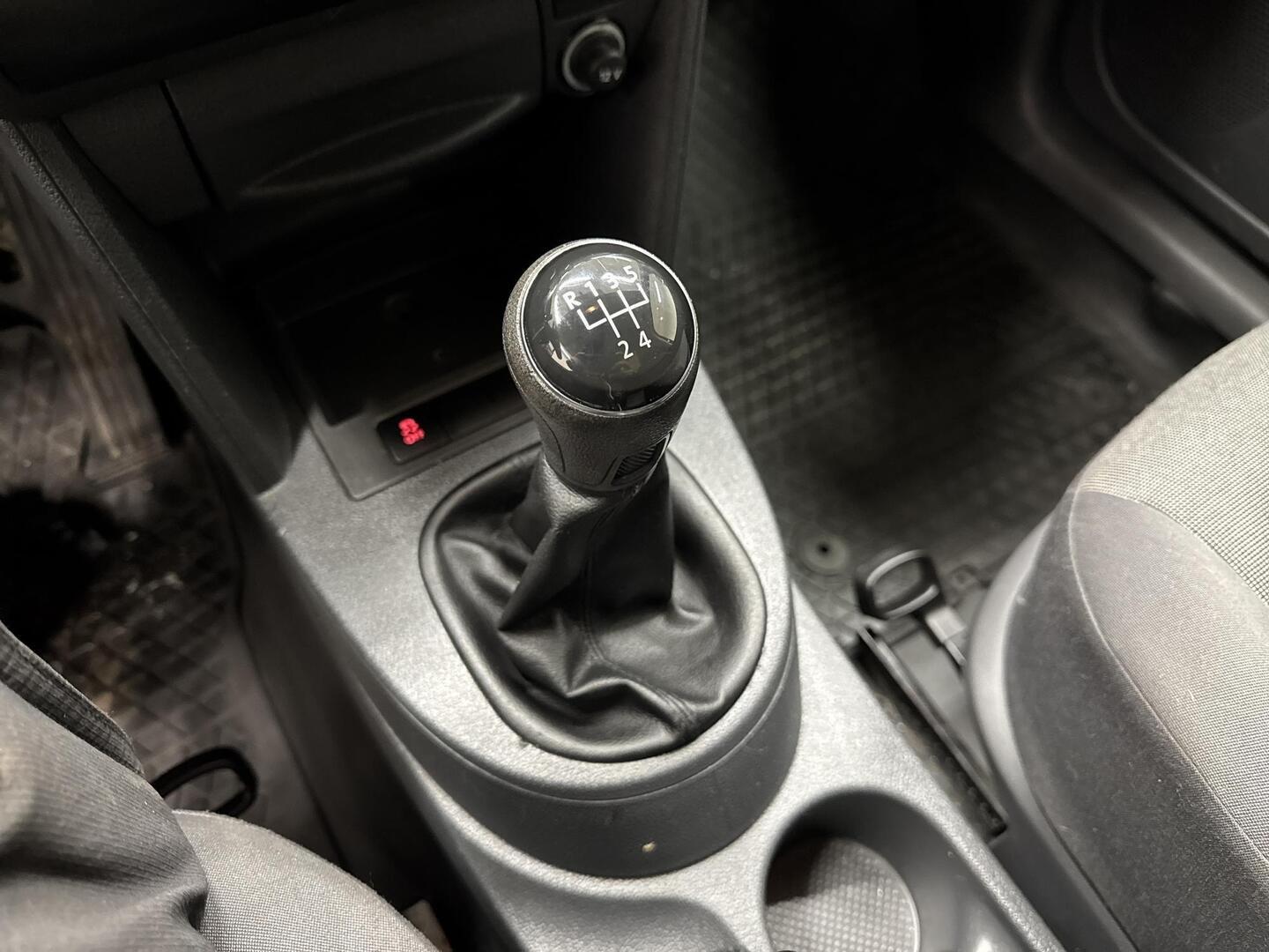 VOLKSWAGEN Caddy 2015