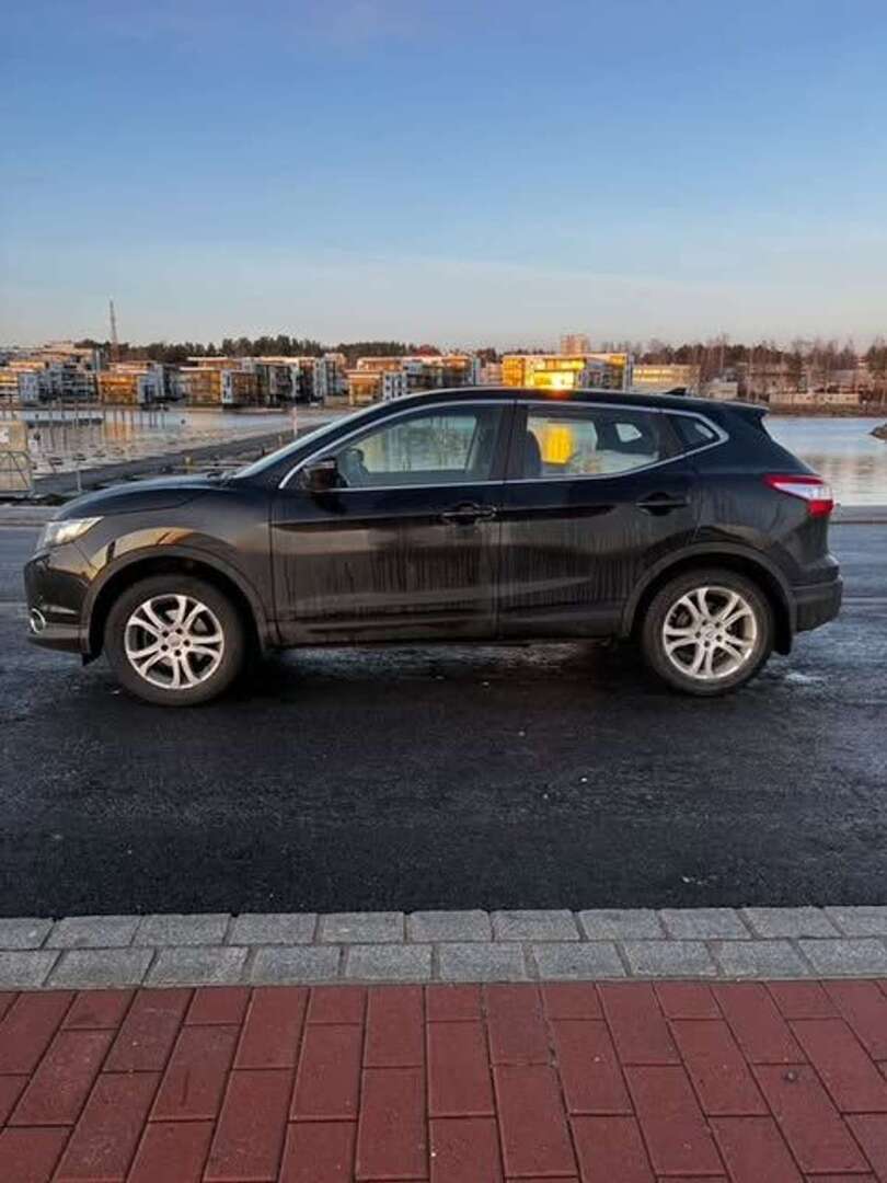NISSAN Qashqai 2017