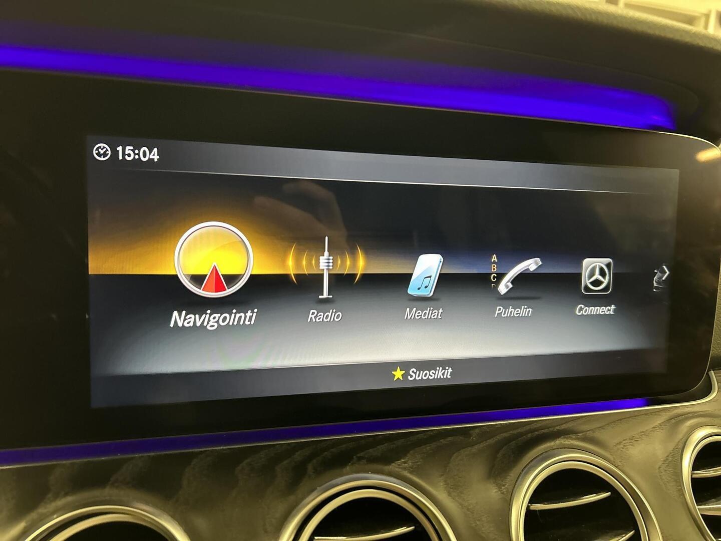 MERCEDES-BENZ E 2019