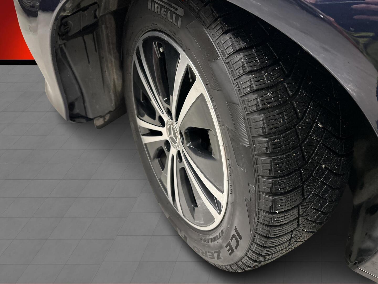 MERCEDES-BENZ E 2019