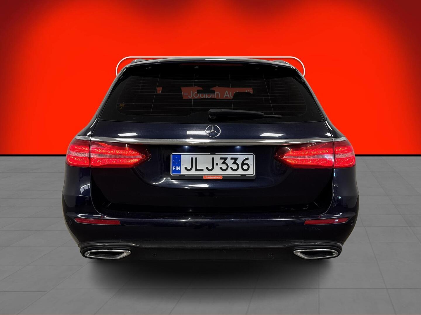 MERCEDES-BENZ E 2019