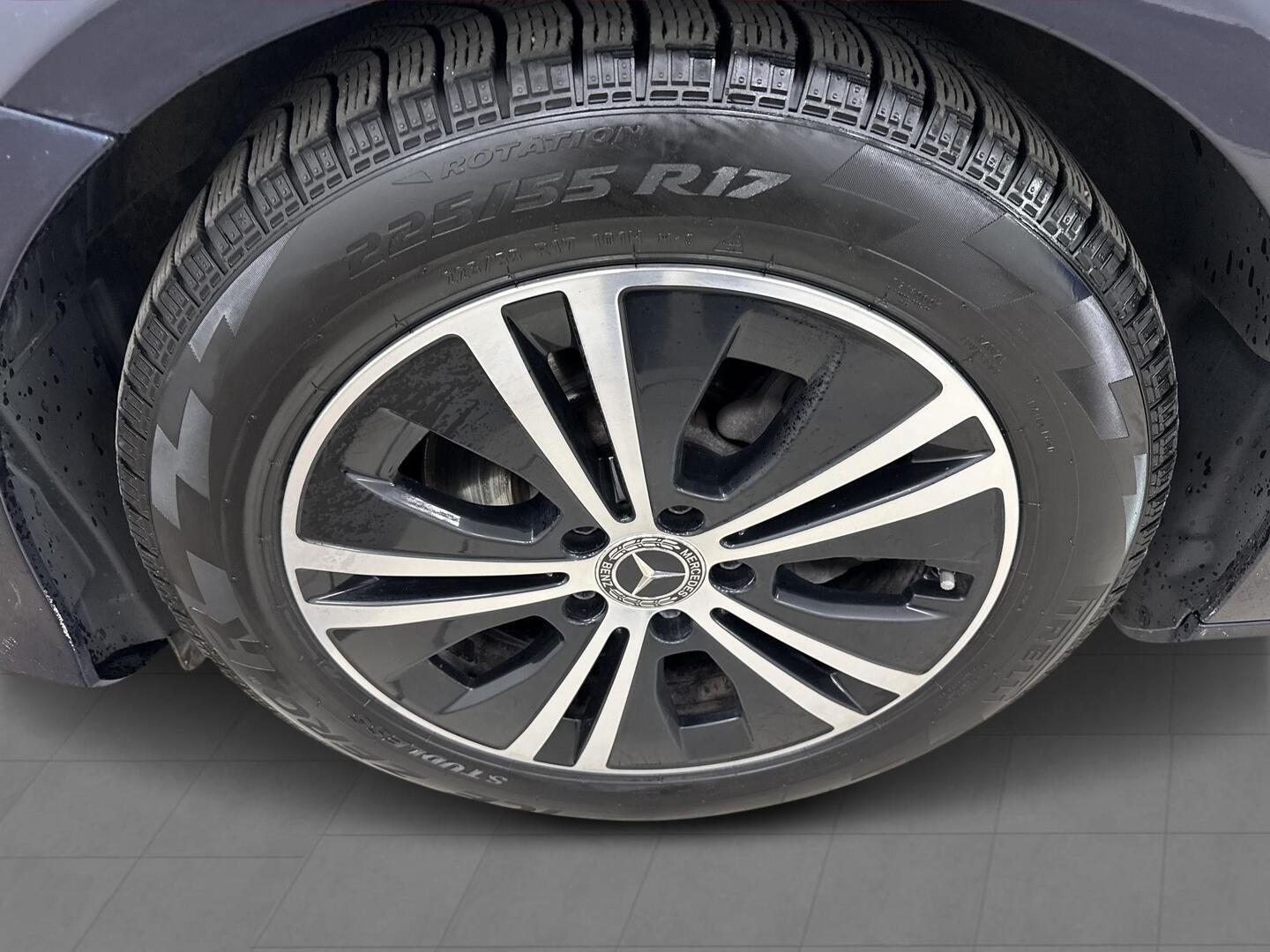 MERCEDES-BENZ E 2019