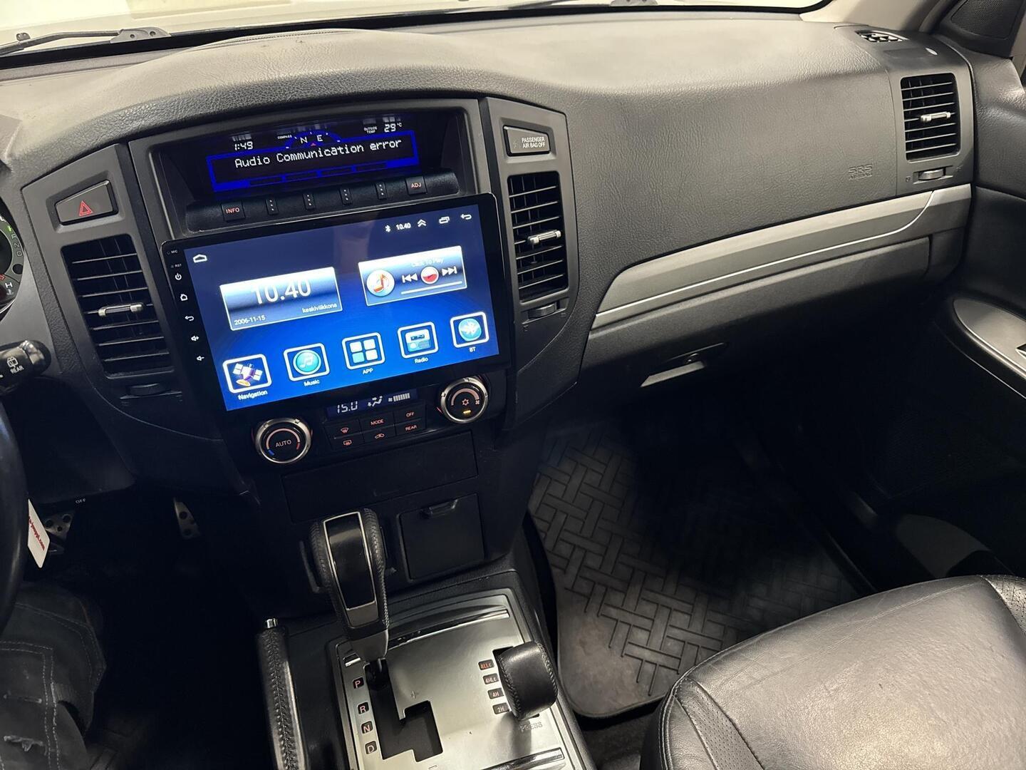MITSUBISHI Pajero 2009