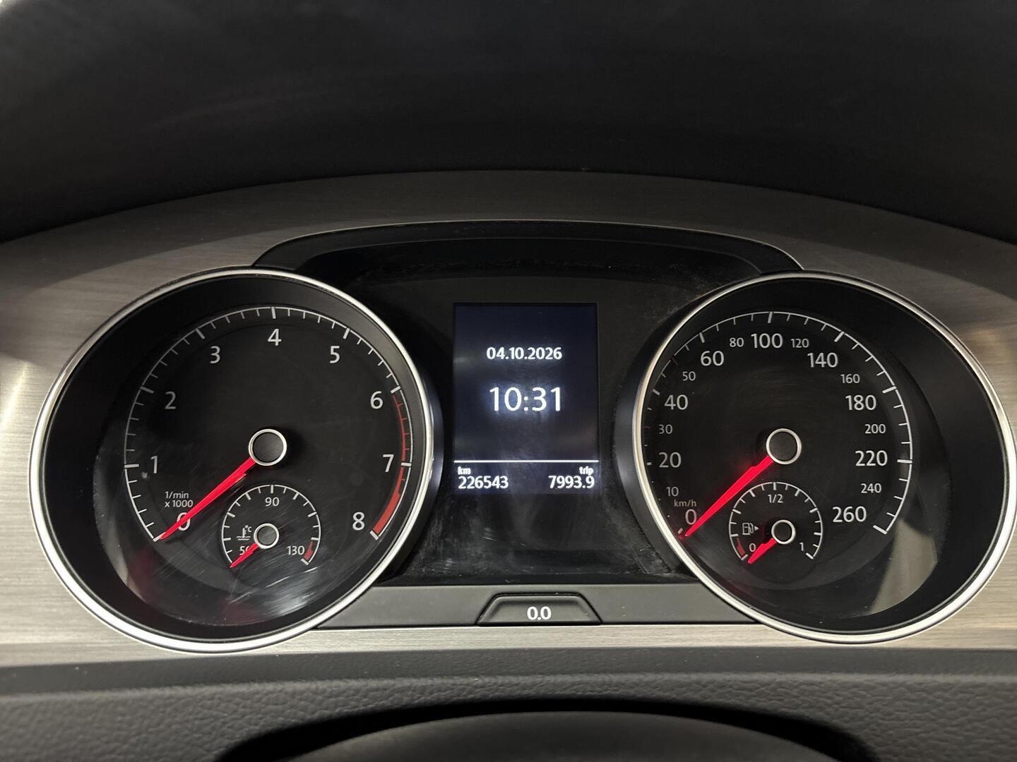 VOLKSWAGEN Golf 2015