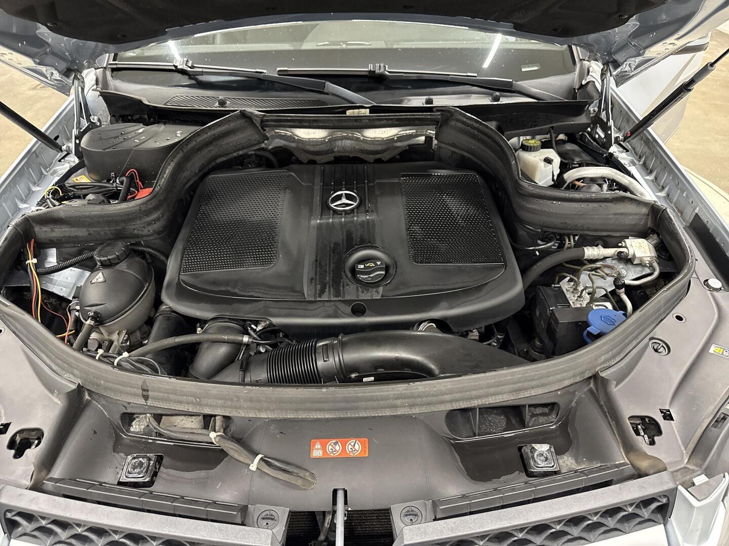 MERCEDES-BENZ GLK 2012