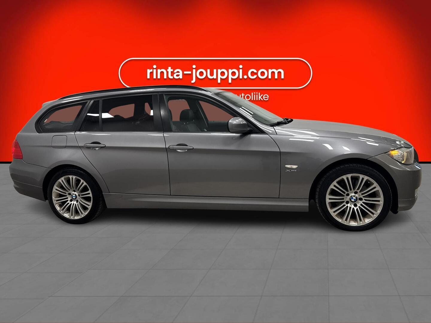 BMW 320 2010