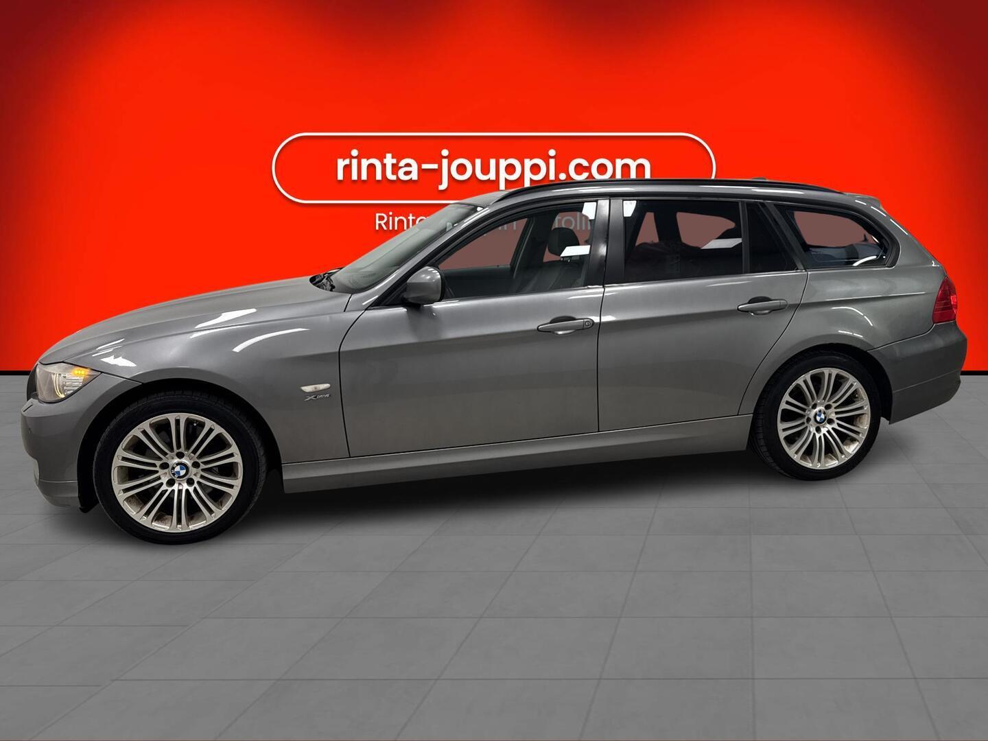BMW 320 2010