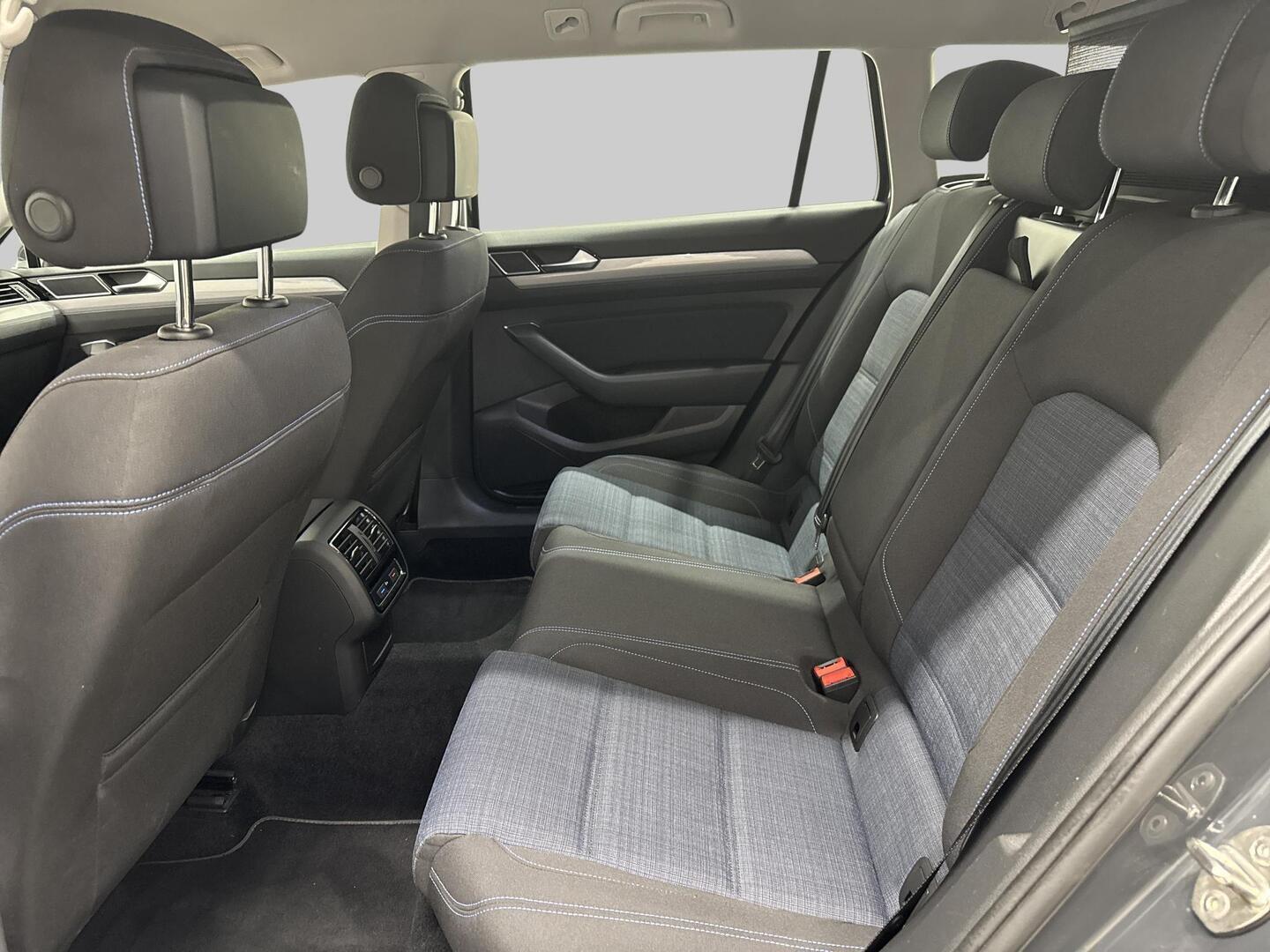 VOLKSWAGEN Passat 2020