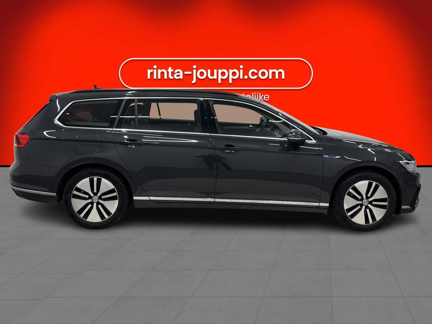 VOLKSWAGEN Passat 2020