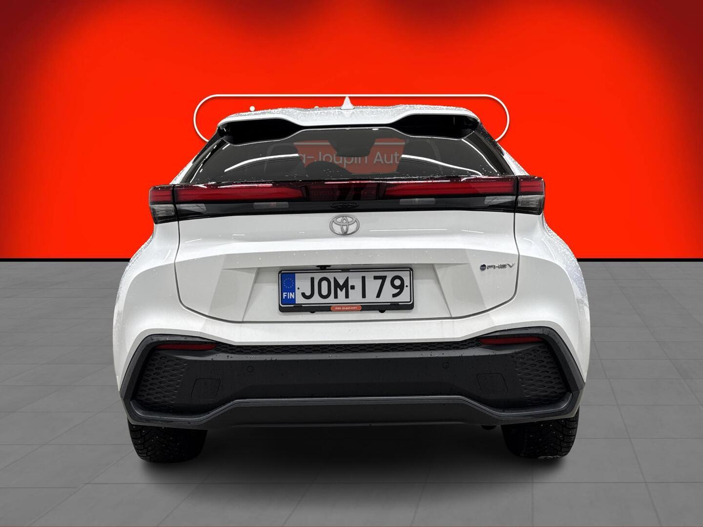 TOYOTA C-HR 2025