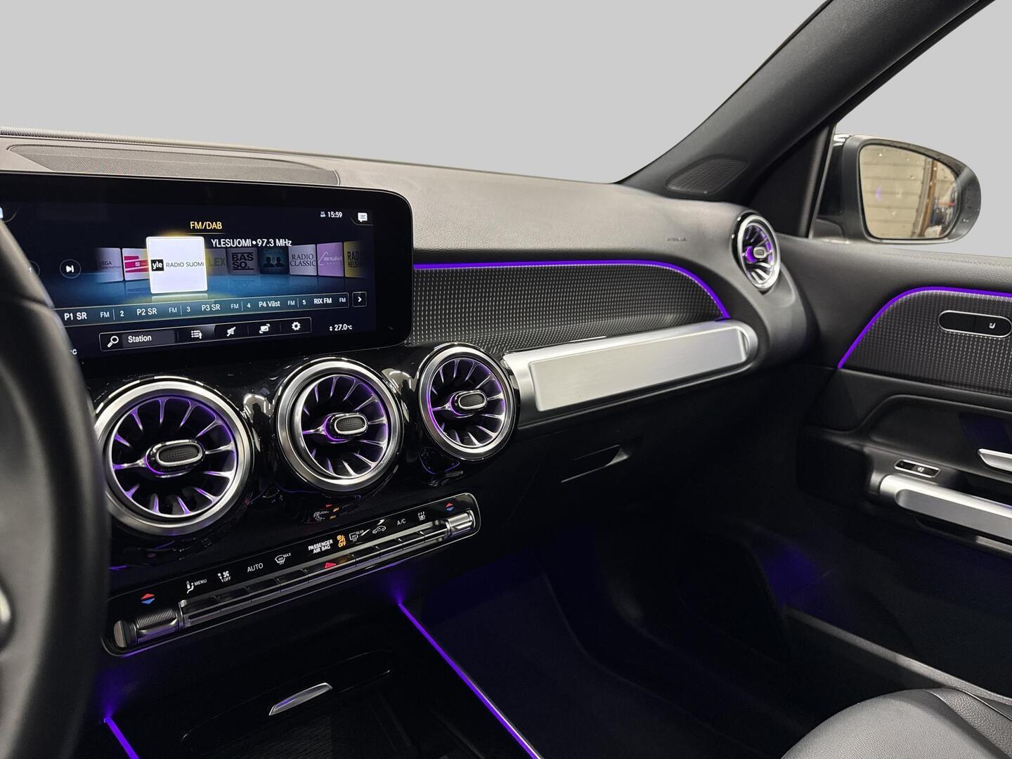 MERCEDES-BENZ EQB 2023