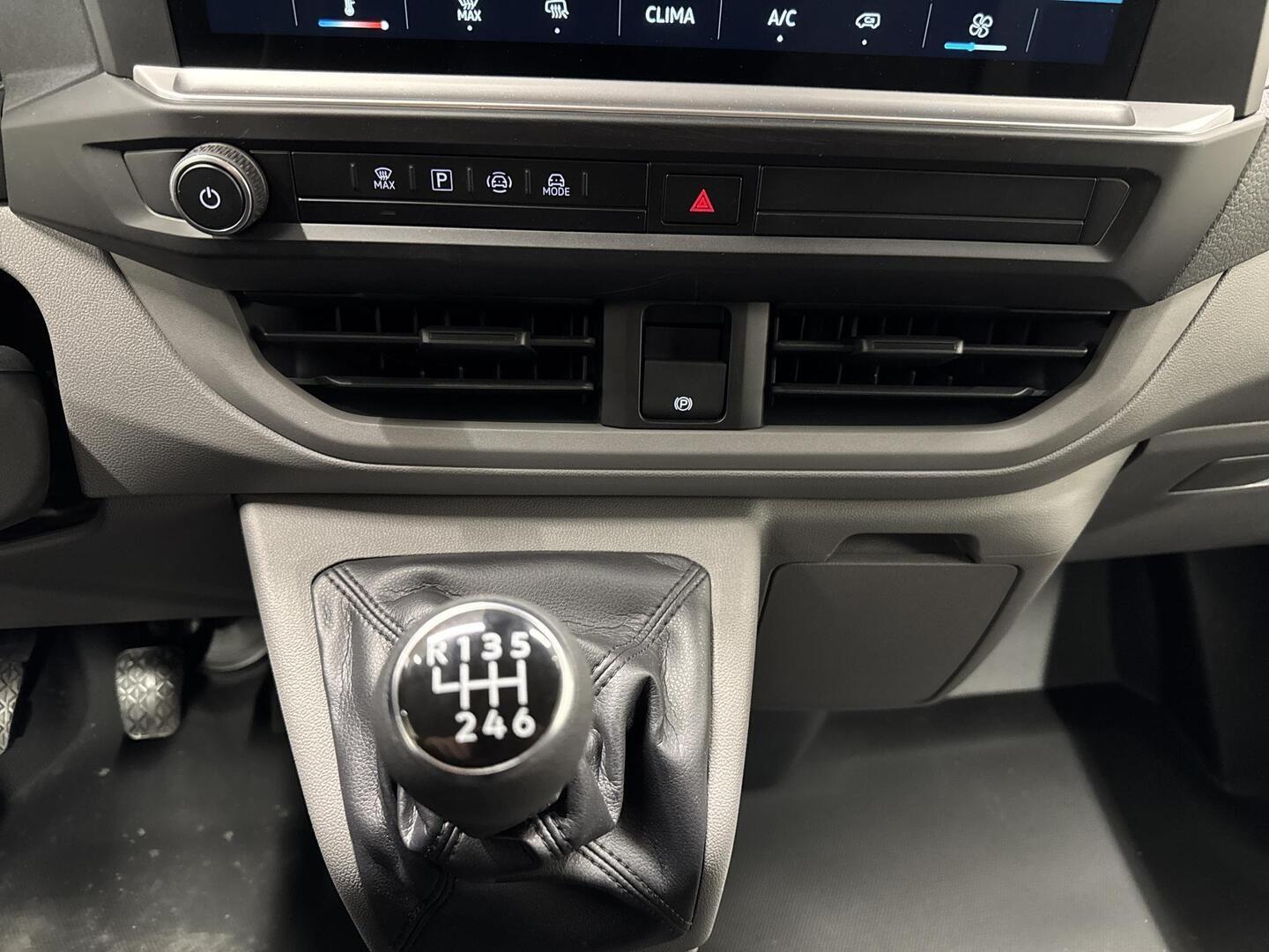 VOLKSWAGEN TRANSPORTER 2025