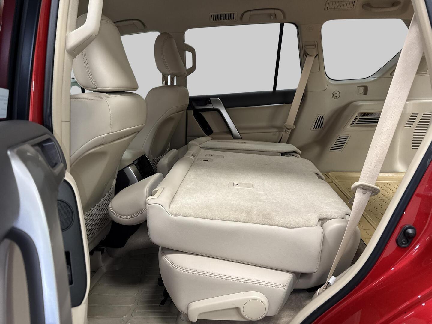 TOYOTA LAND CRUISER 2019