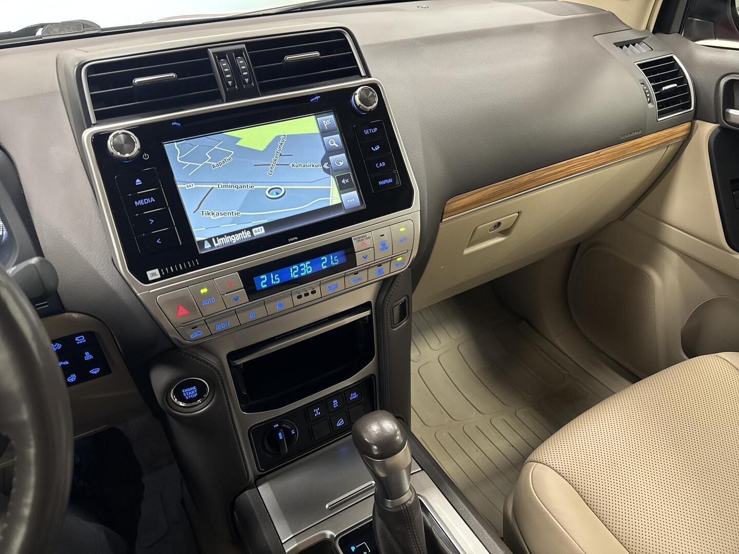 TOYOTA LAND CRUISER 2019