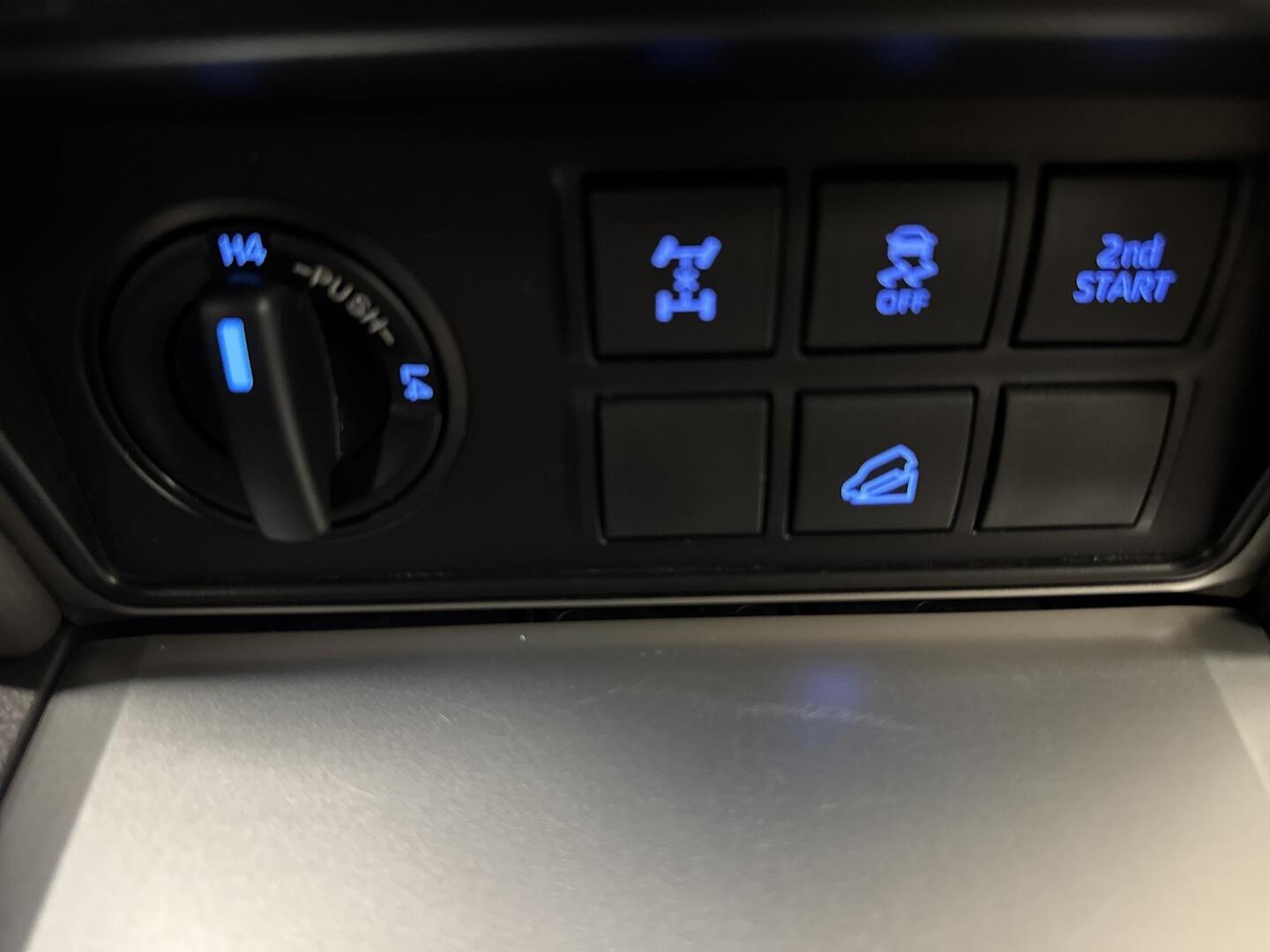 TOYOTA LAND CRUISER 2019