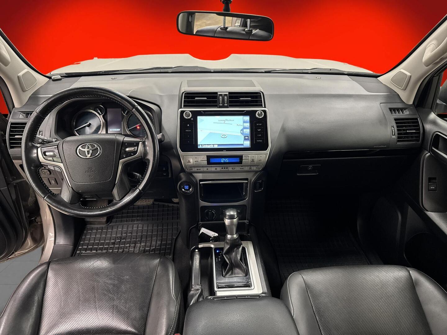 TOYOTA LAND CRUISER 2019
