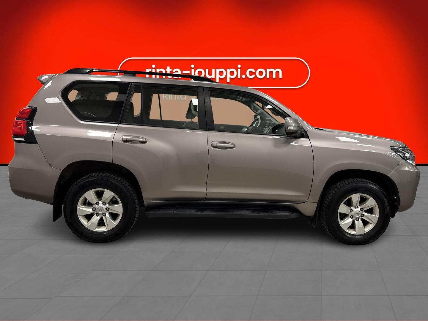 TOYOTA LAND CRUISER 2019