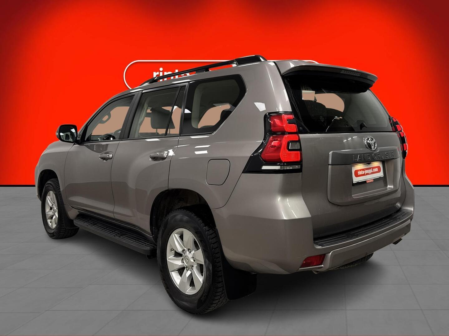 TOYOTA LAND CRUISER 2019