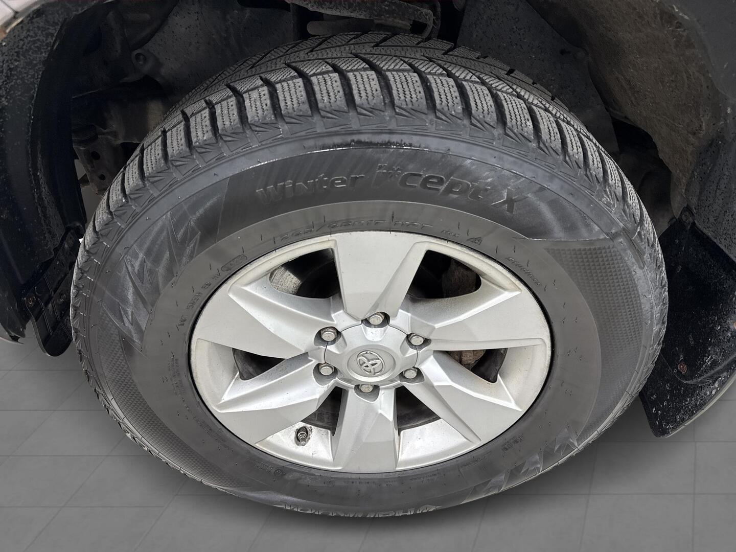 TOYOTA LAND CRUISER 2019