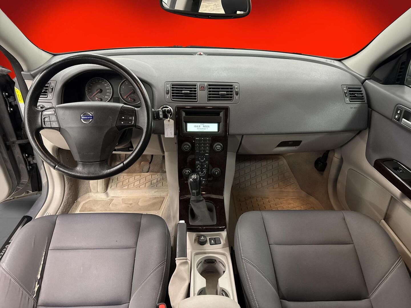 VOLVO V50 2005