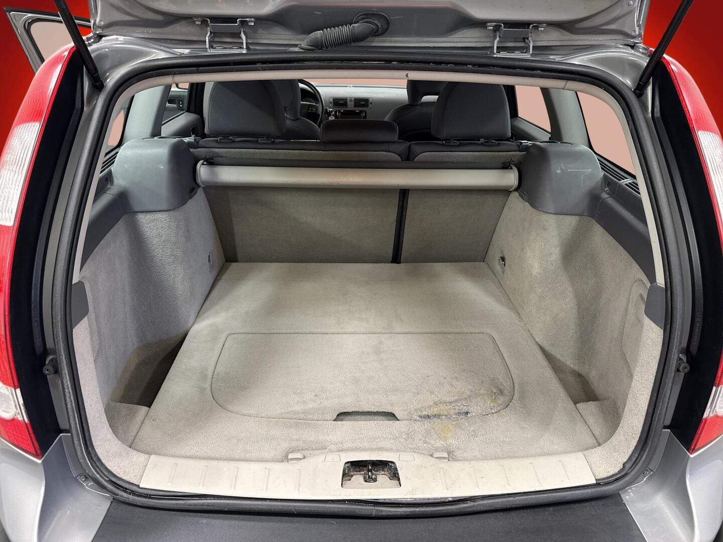 VOLVO V50 2005