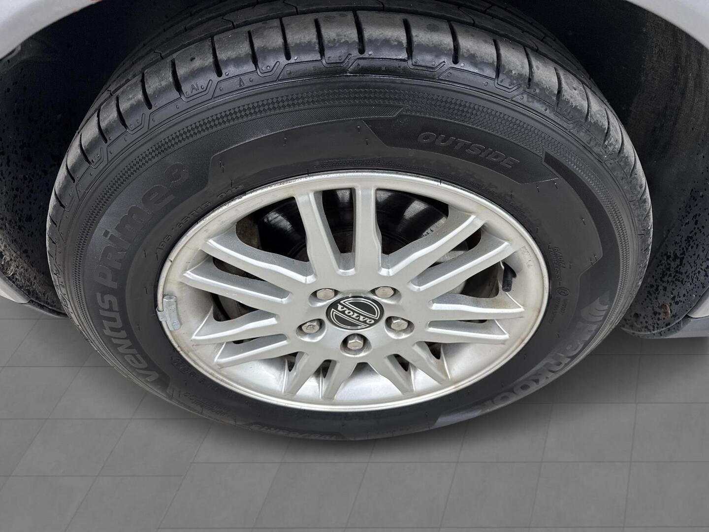 VOLVO V50 2005