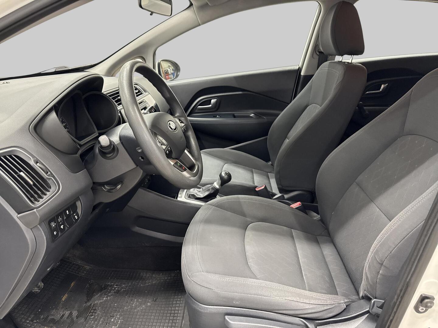 KIA RIO 2016