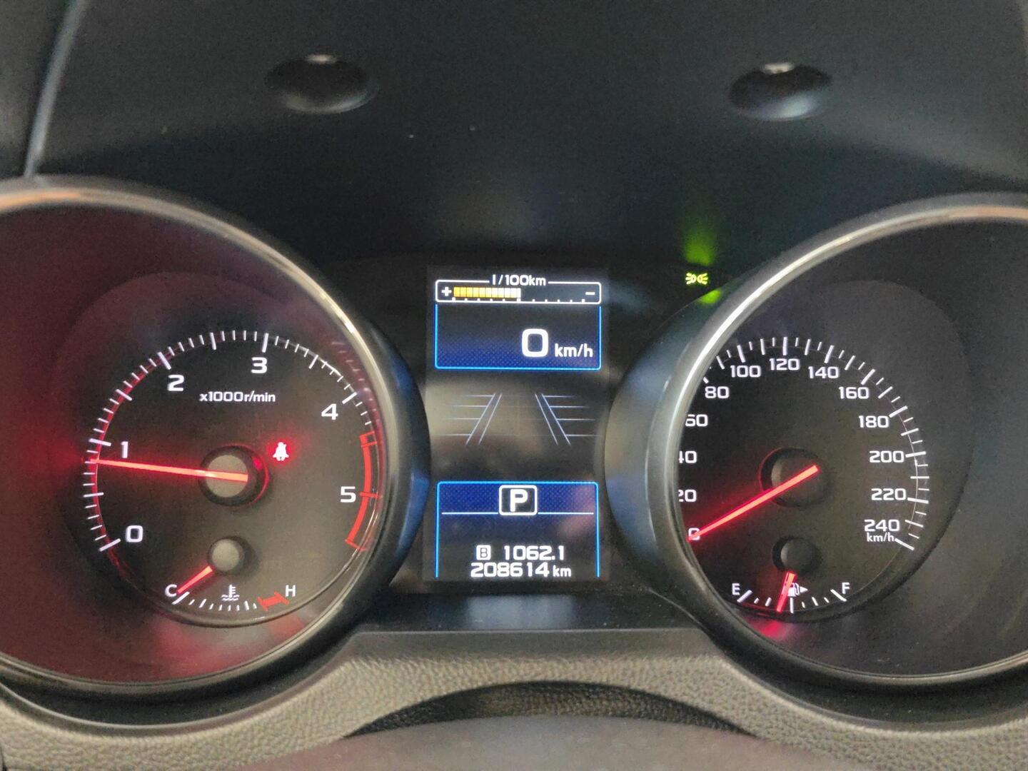SUBARU Outback 2016