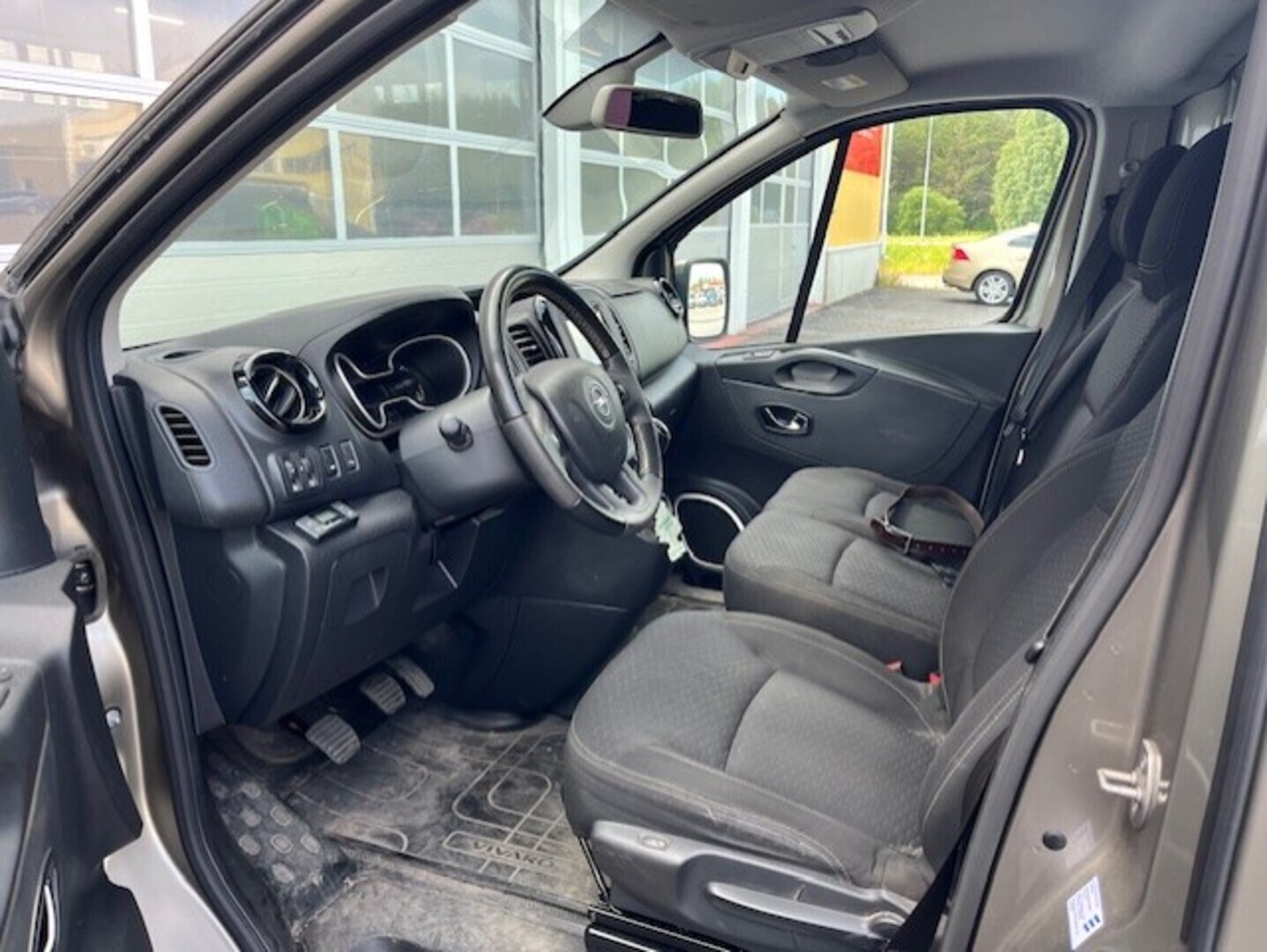 OPEL Vivaro 2016