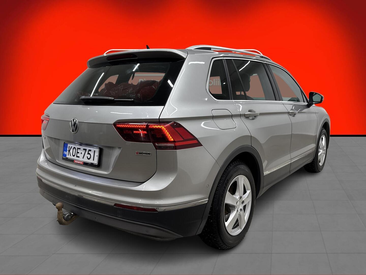 VOLKSWAGEN Tiguan 2019
