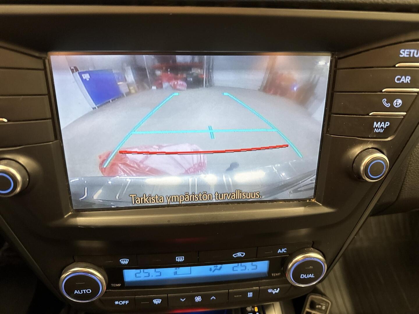 TOYOTA Avensis 2017