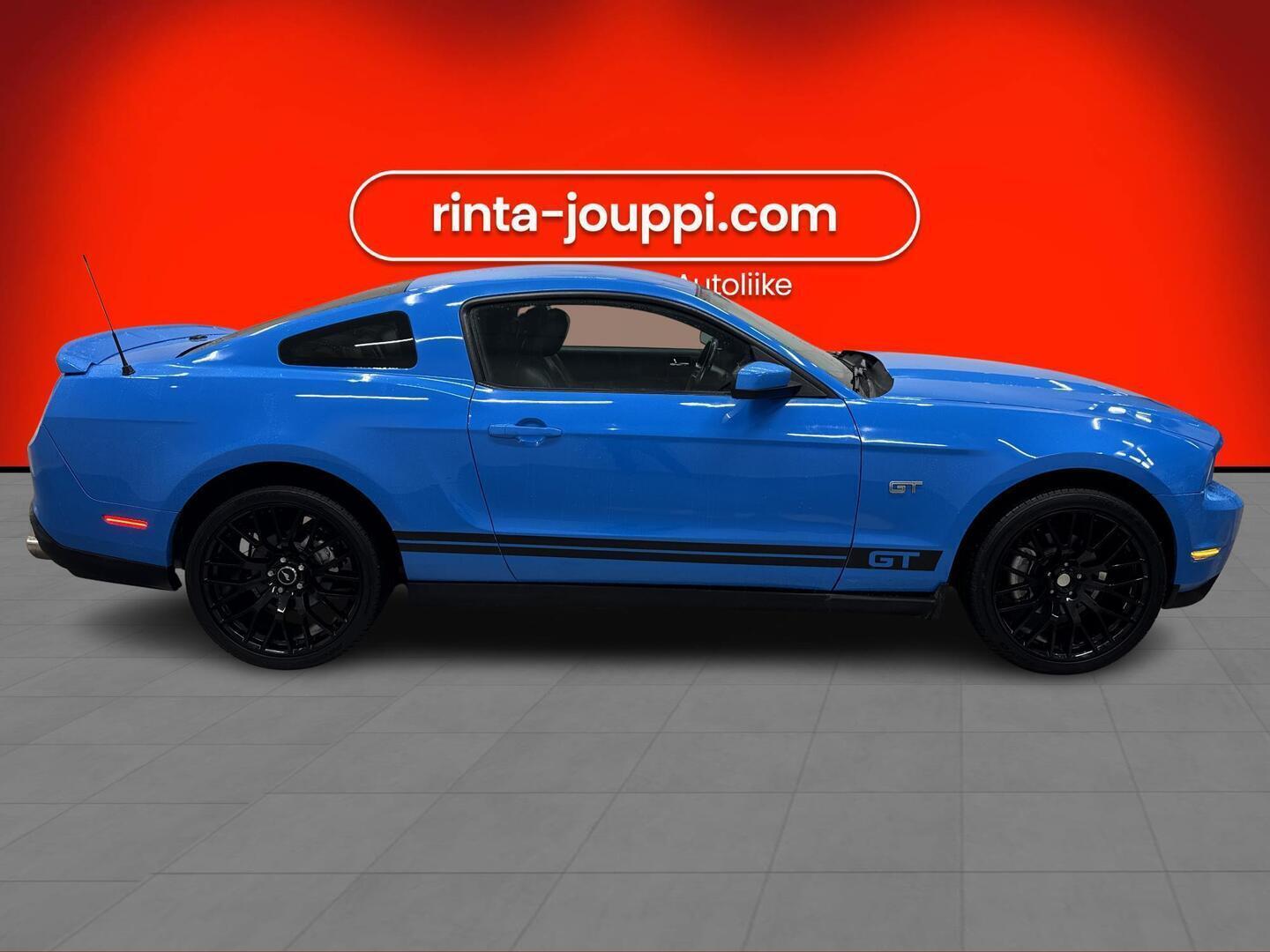 FORD Mustang 2010