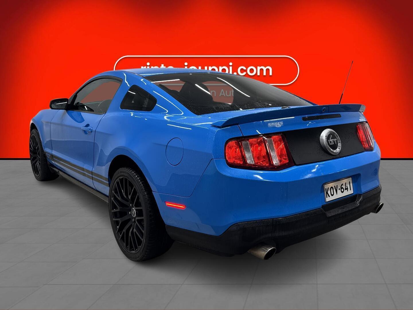 FORD Mustang 2010