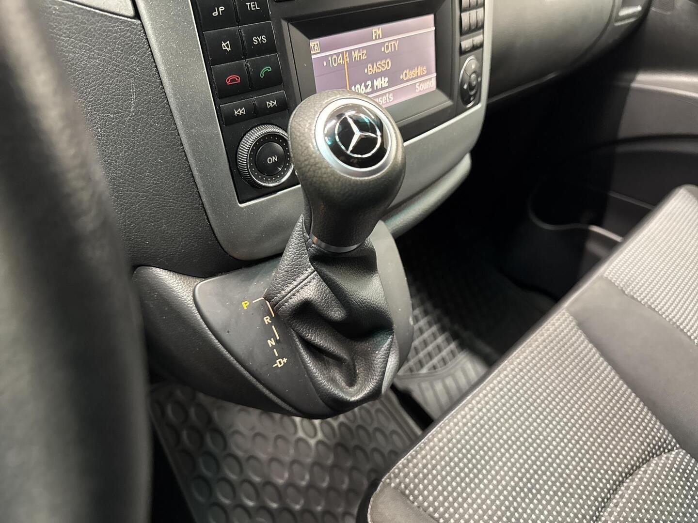 MERCEDES-BENZ Vito 2012