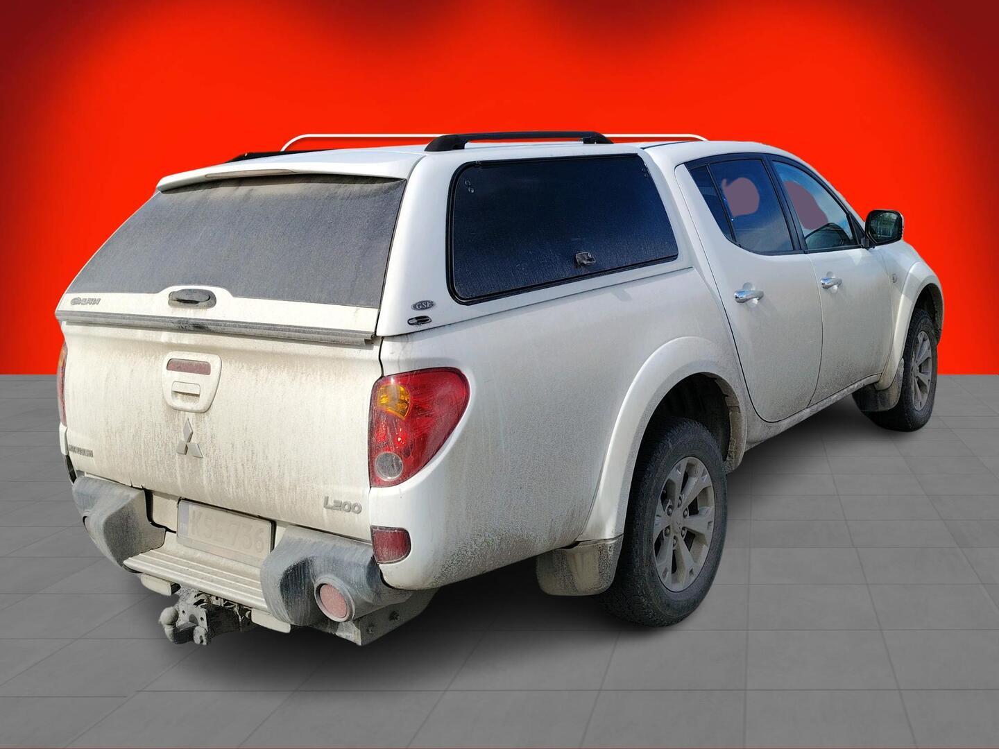 MITSUBISHI L200 2011