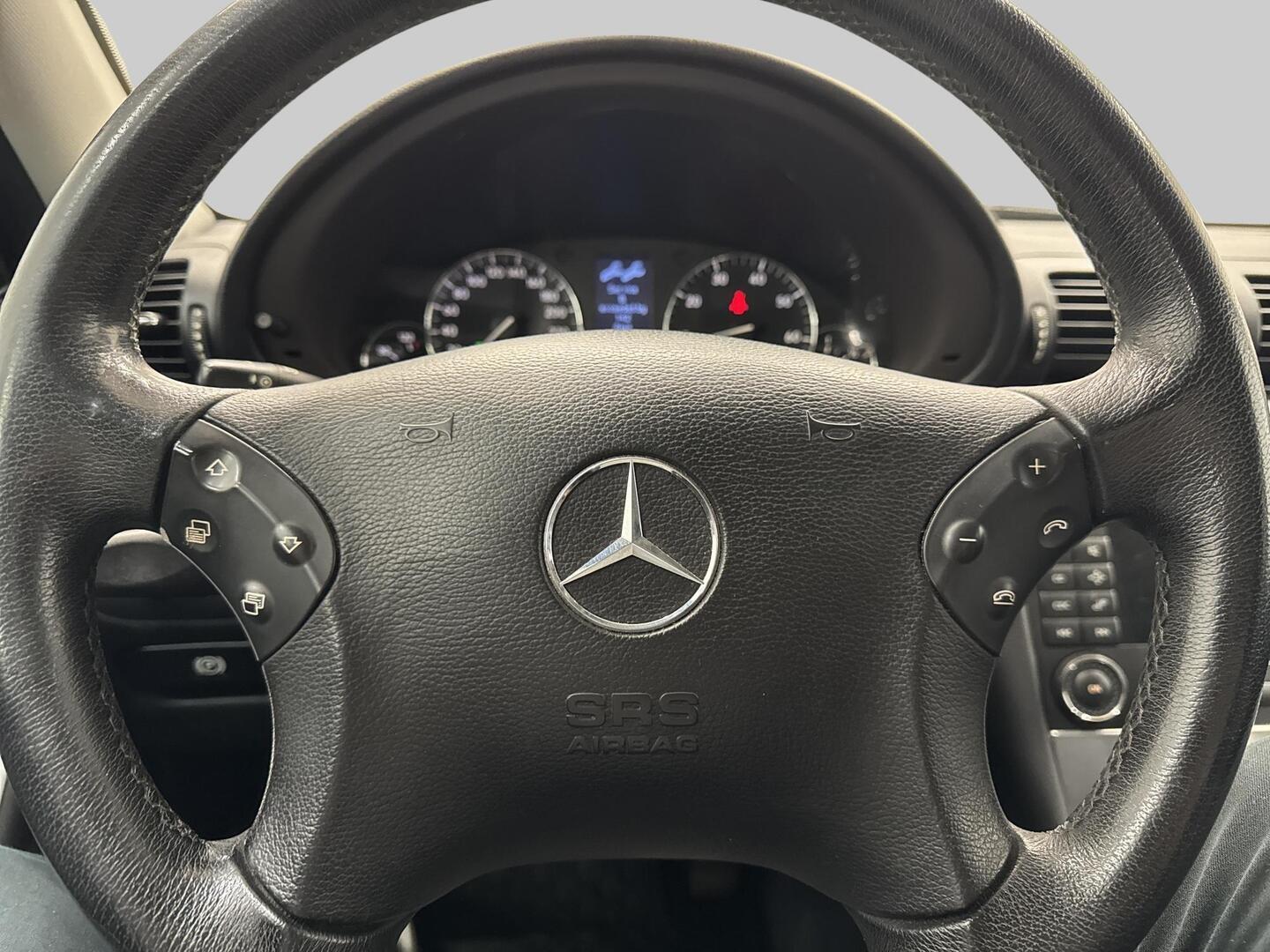 MERCEDES-BENZ C 2007