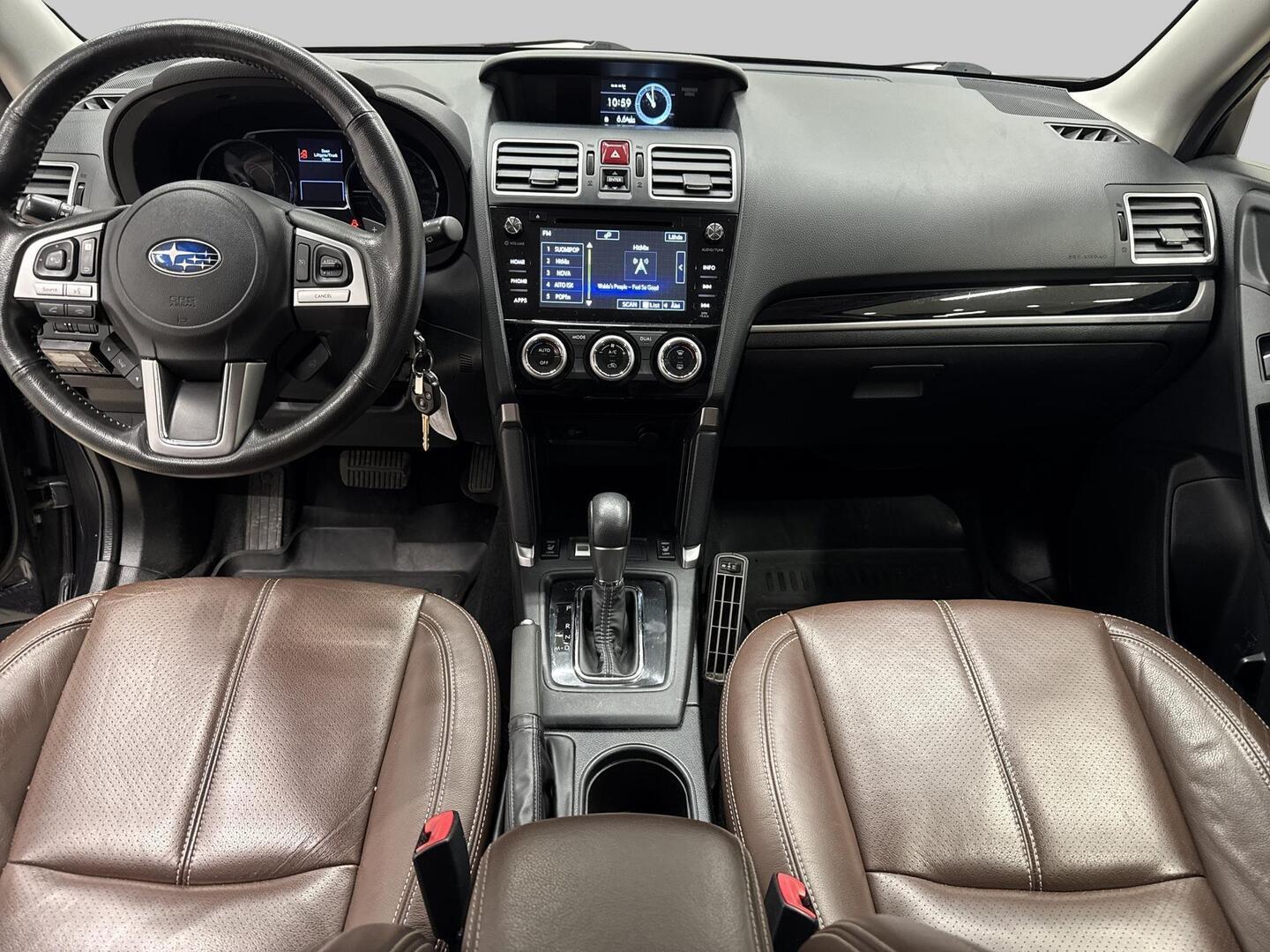 SUBARU Forester 2016