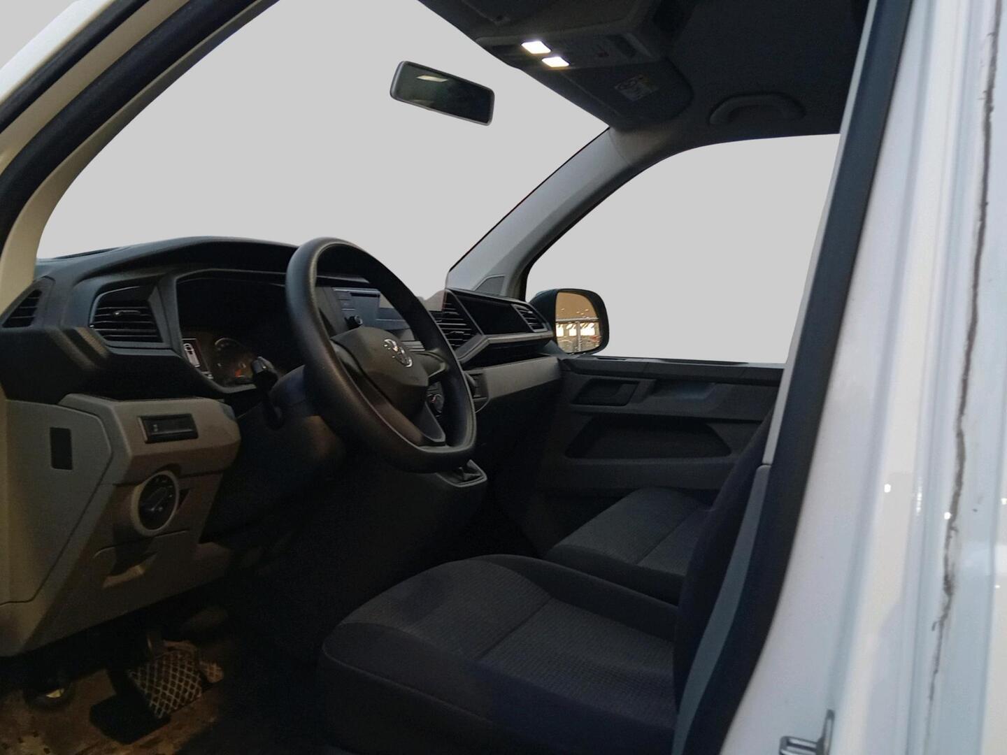 VOLKSWAGEN Transporter 2021